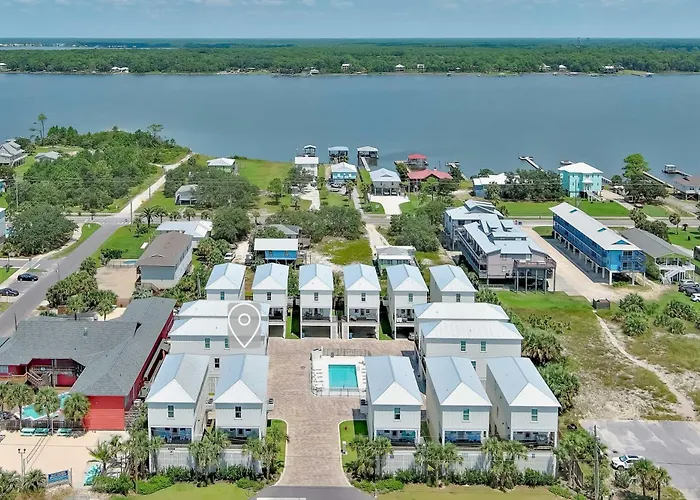 Pelican Point